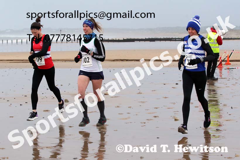 The 2021 Blyth Sands Race, December 5th. Photo: David T. Hewitson/Sports for All Pics